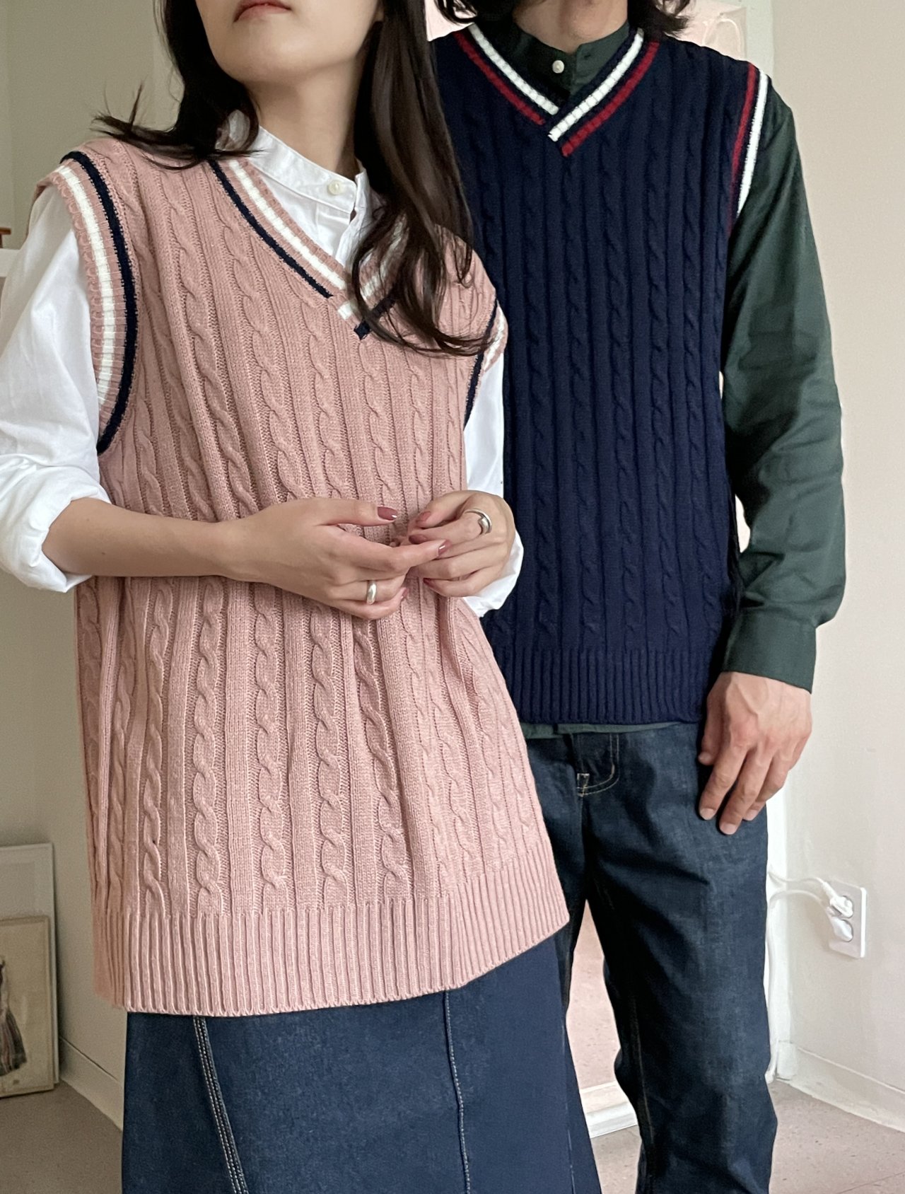 크롭 배색 꽈배기니트조끼 케이블니트베스트 커플 - 상품 이미지