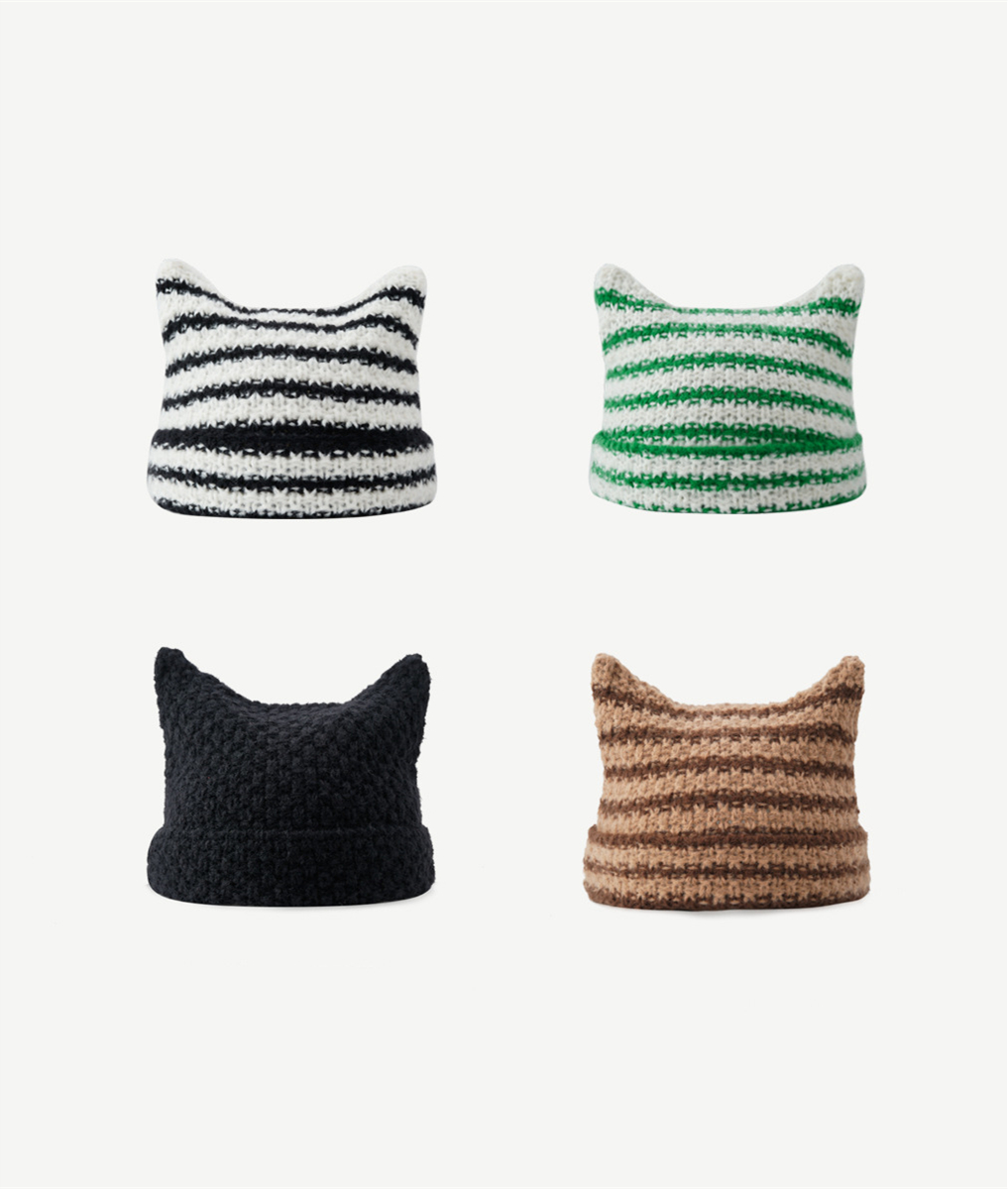 **La mode MAQI - Cat's ear Striped Knit Beanie Hat (V Wear)** (lightstick, fanlight) — authentic K-POP merch sold by BYIT KPOP, fast worldwide shipping  - 100% authentic KPOP Goods by **BYIT KPOP** (Lightstick, Album, Keyring, Photo Card, MD, Figure etc KPOP Merch) - Worldwide shipping, Safe and Fast delivery guaranteed (официальный лайтстик, фанлайт, кей-поп мерч) — authentic K-POP goods (официальный мерч) sold by BYIT KPOP, worldwide shipping (доставка по всему миру)