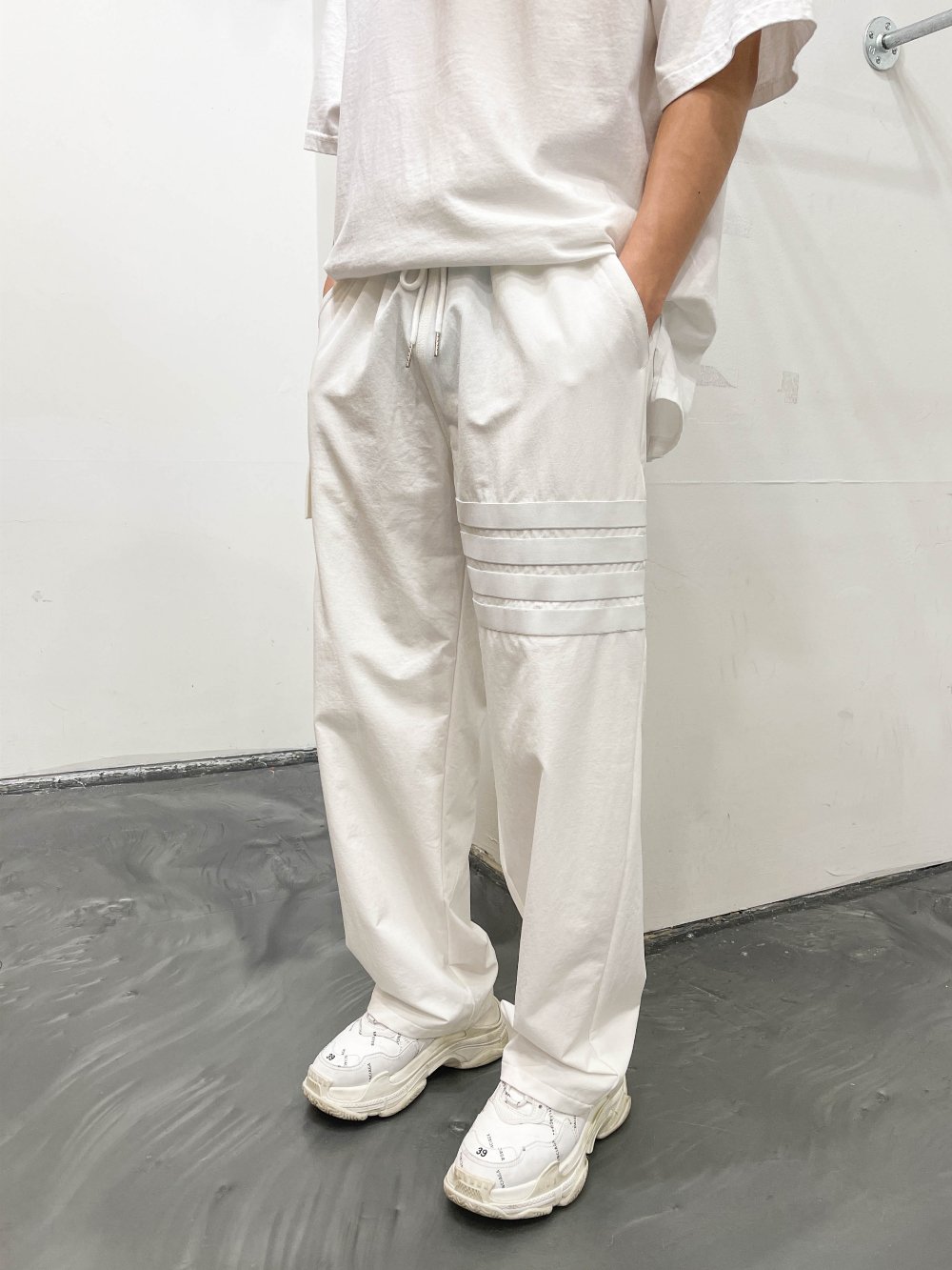 남자 건빵바지 백바지 흰색 통넓은 카고 밴딩 와이드 팬츠 - 상세 이미지 3