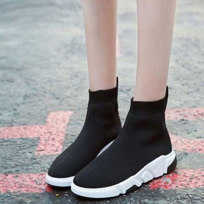 블랙 스판 스웨이드 털 안감 여성 통굽 여자 삭스 워커 코디 여자 겨울 워커 부츠 앵글