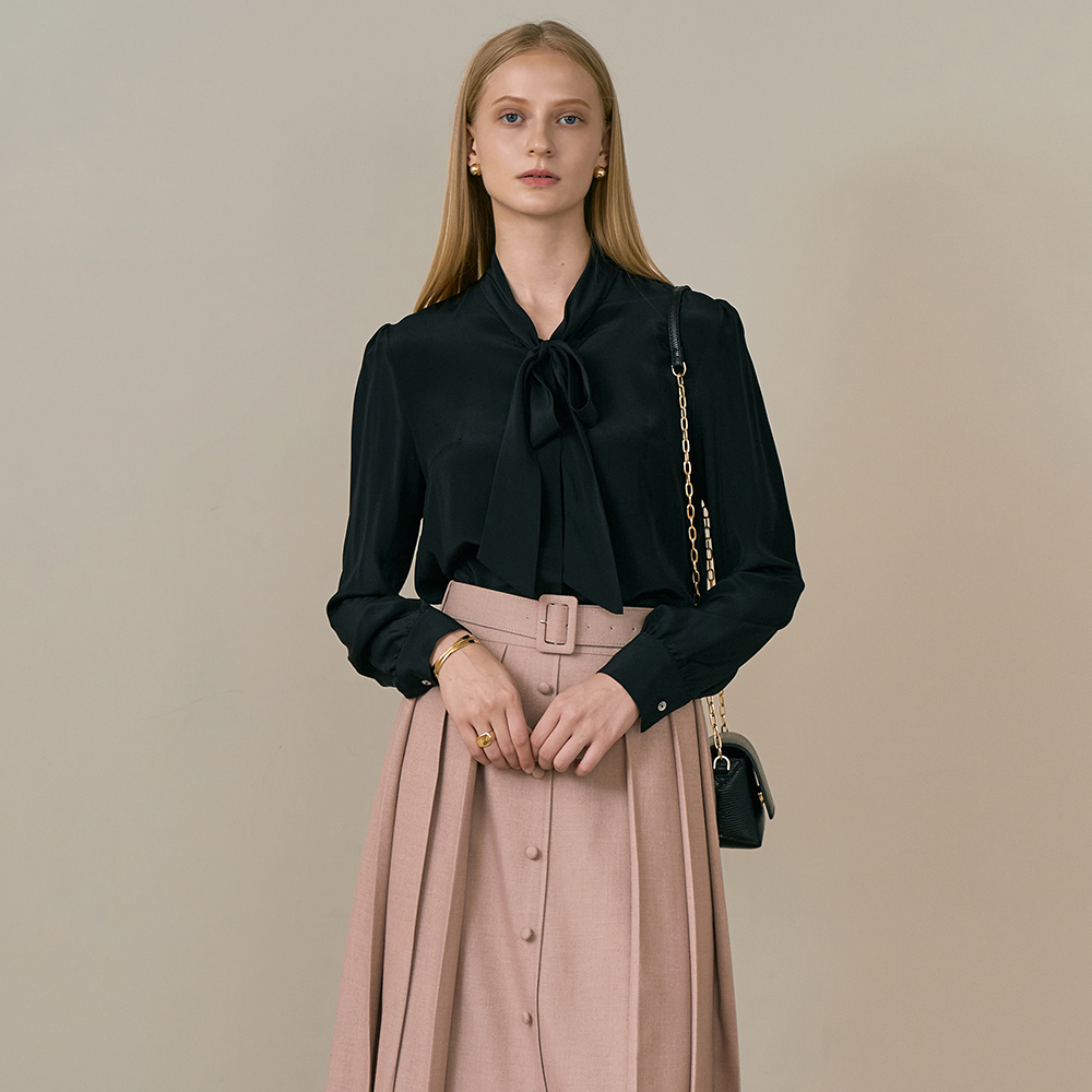 SERENA Ribbon silk blouse 제품 이미지