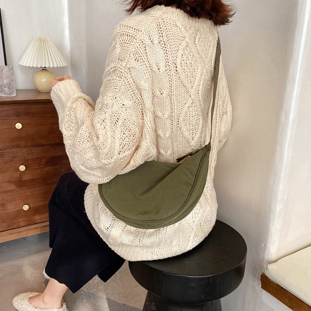 여성 나일론 미니 반달 여행용 크로스백 해외 여행 크로와상백 핸드폰 슬링백 가방