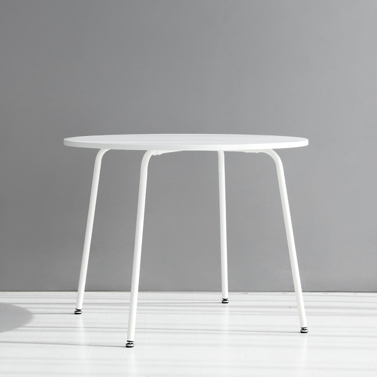 두게드 테이블 라운드 D96 화이트 + NEMOCEL 의자 SM5177 2인세트