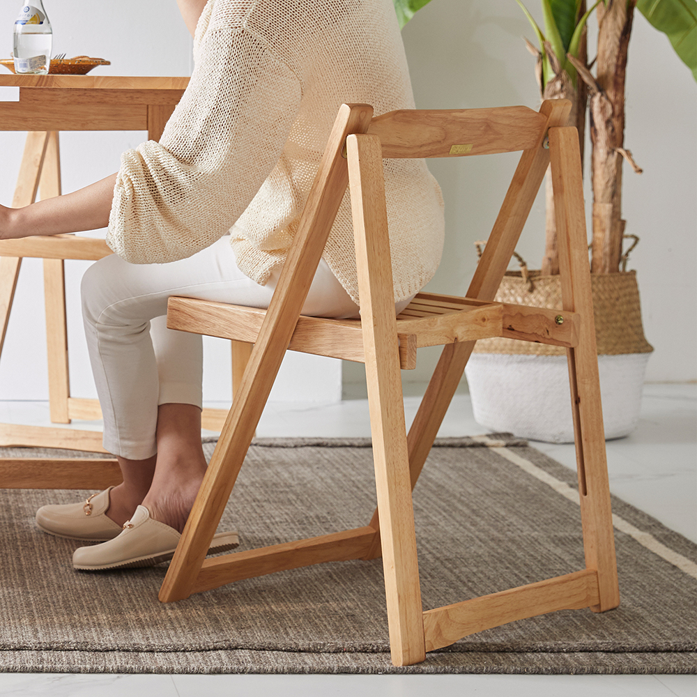 오브유 접이식 고무나무 원목 1인용 식탁의자