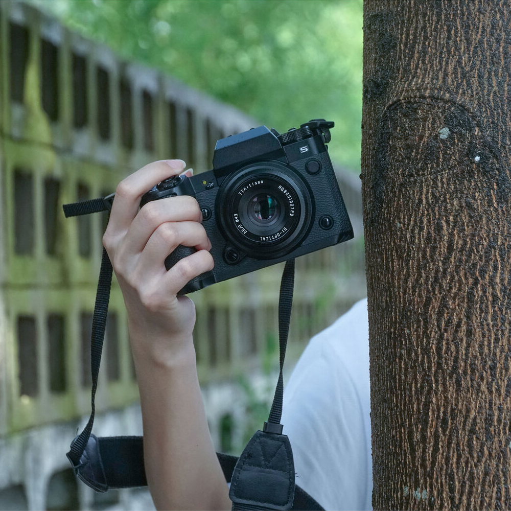 티티아티산 25mm F2.0 후지필름 X마운트 APS-C 렌즈 블랙 - 상세 이미지 5