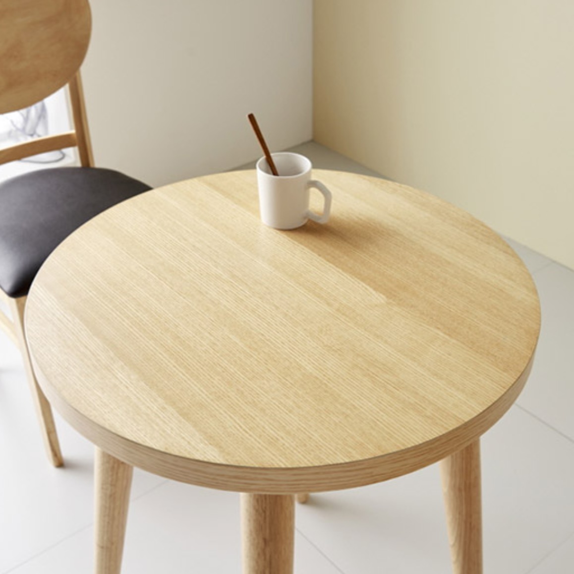 까페 원형 테이블 원목 카페용 영업용 업소용 테이블 커피숍 테이블