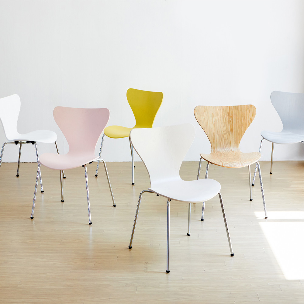 세븐체어 식탁의자 나뭇결있음 카페 원목 인테리어