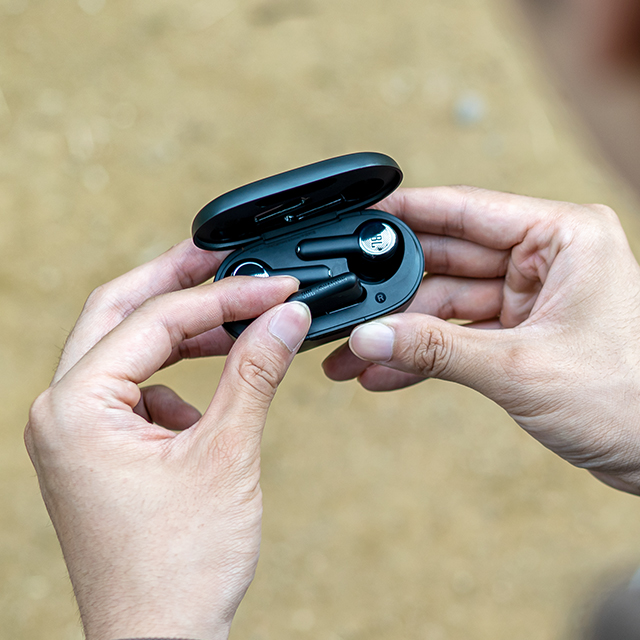 삼성공식파트너 JBL QUANTUM TWS 게이밍 무선 이어폰 발로란트 블랙