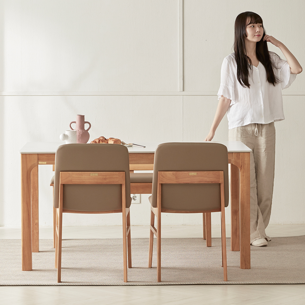 [무료배송] 고무나무 원목 마티니 4인용 포세린 단면 세라믹 식탁세트 2인벤치1+의자2