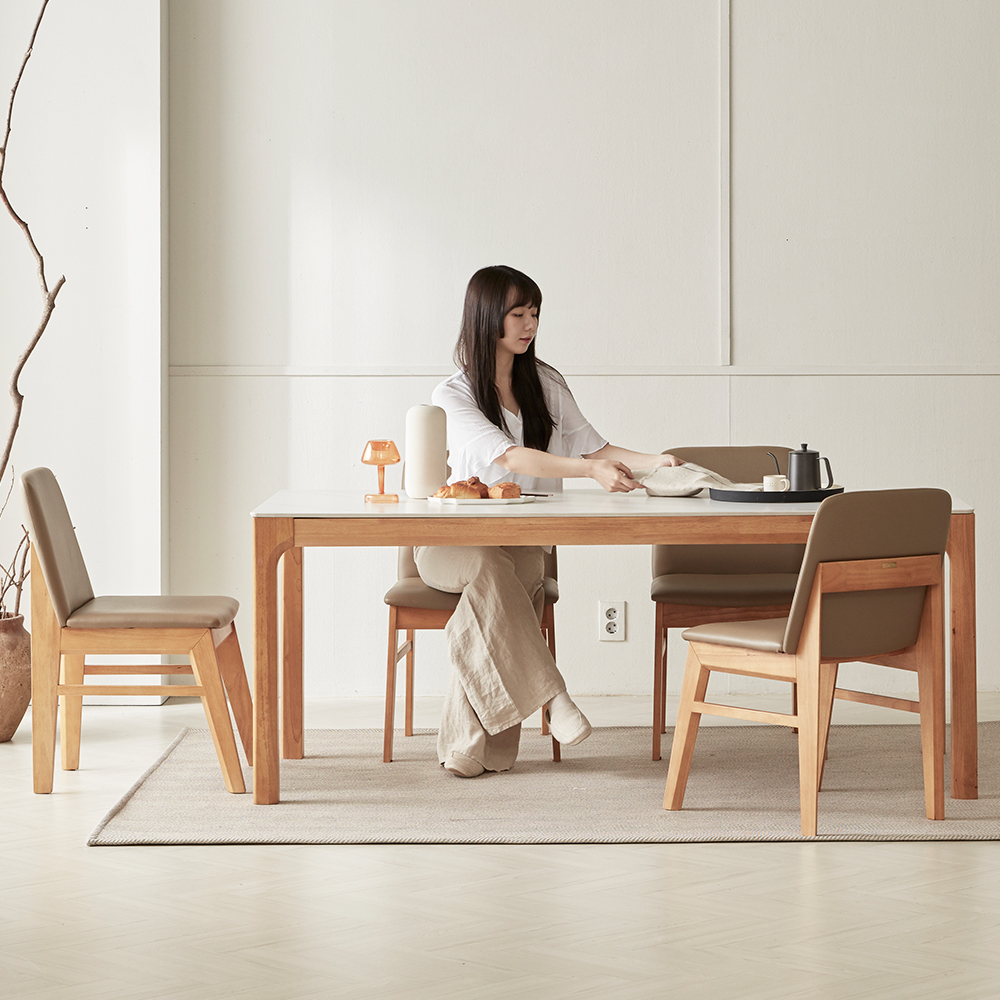 [무료배송] 고무나무 원목 마티니 6인용 포세린 단면 세라믹 식탁세트 의자4