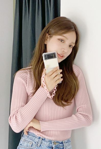 갤럭시 Z플립4 케이스 제트플립4 곰돌이 스트랩 투명 - 상세 이미지 5