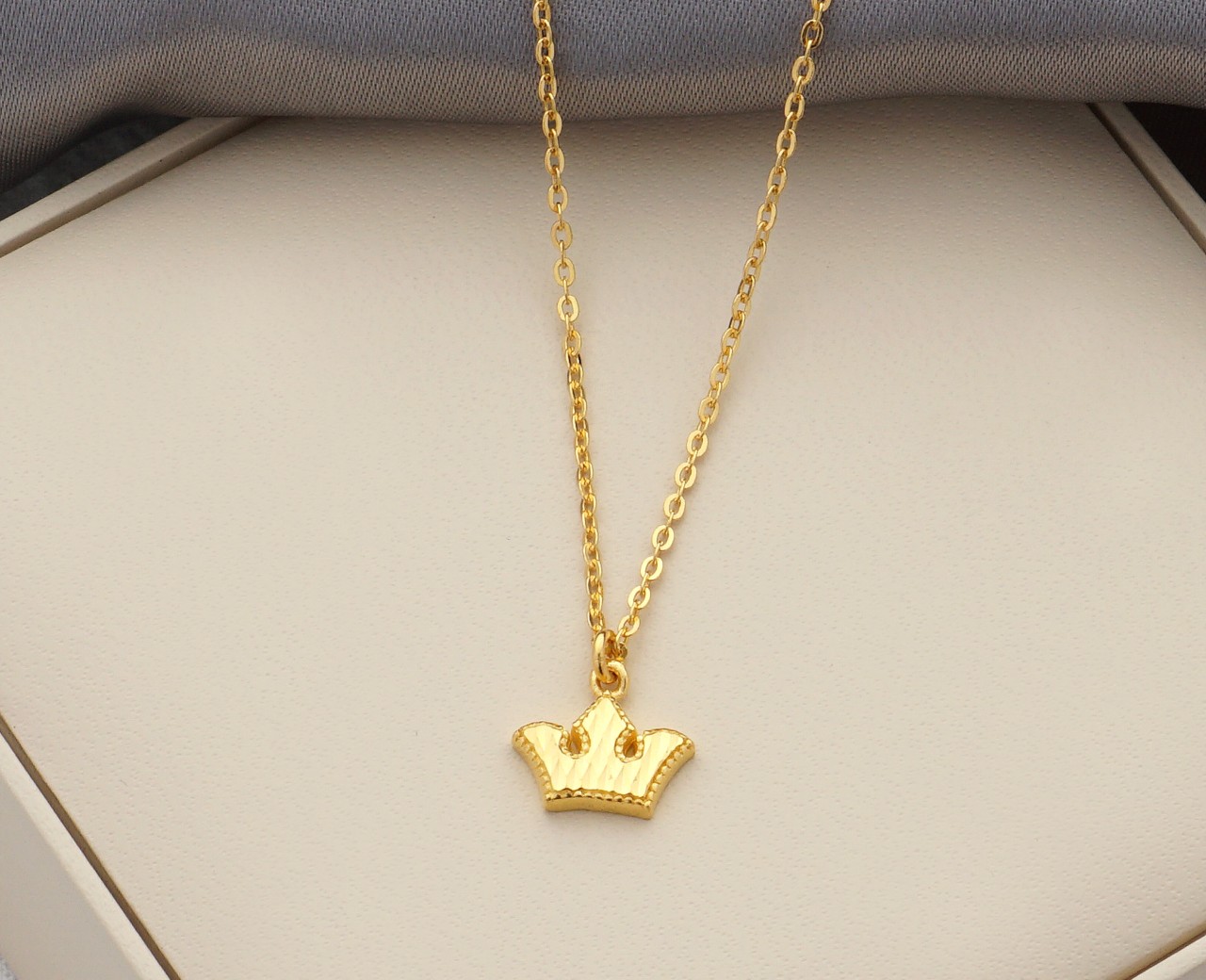 24k 순금 컷팅 크라운 목걸이 3.75g