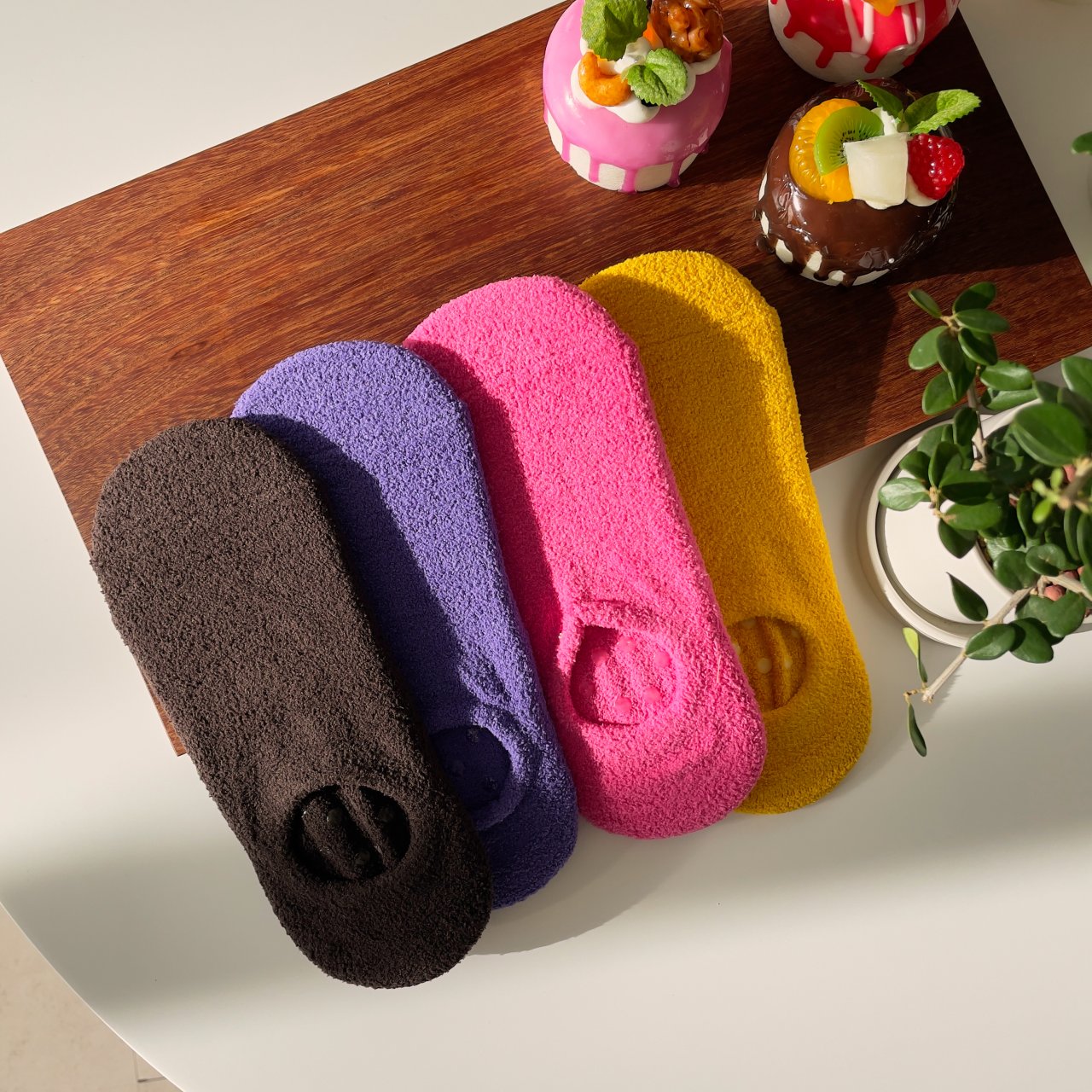 [리햅] 홈랜드 미끄럼 방지 보온 수면 양말 홈슬리퍼 실내화 임산부 양말