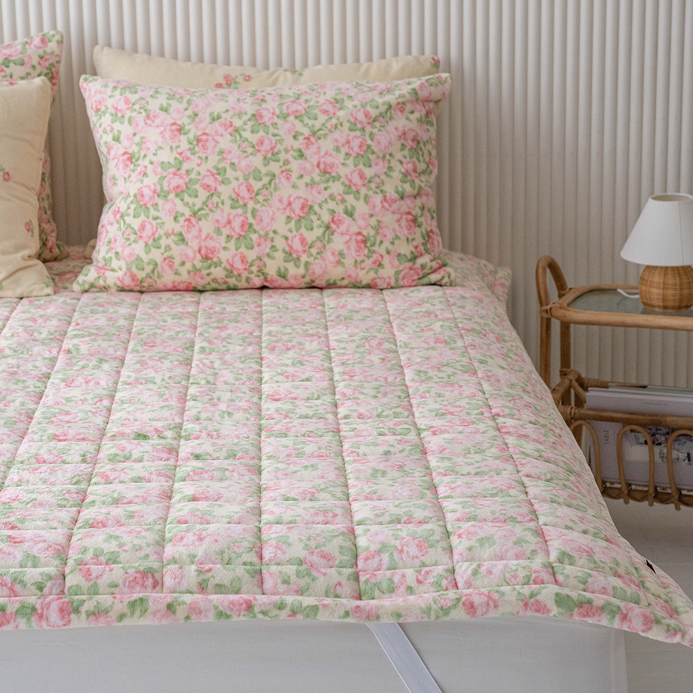 플라워패턴 극세사 리브 3mm 따뜻한 꽃무늬 극세사패드 미끄럼방지 고무밴드 겨울침대패드