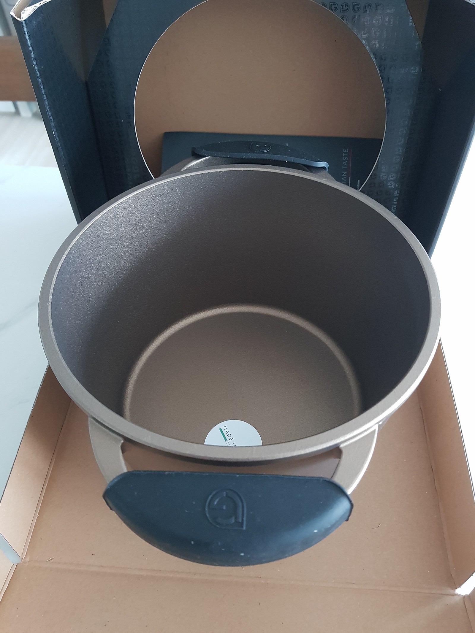 루체티 20cm 소테팬 높은형 이태리 루체티 Luchetti (실리콘 손잡이 포함) - 상세 이미지 2
