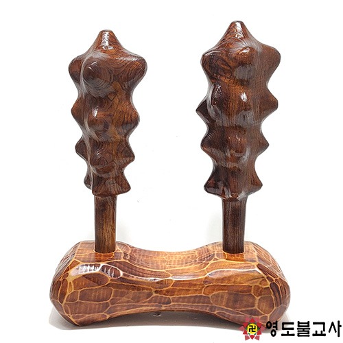 나무도깨비방망이세트(한쌍)불교용품도매,무속용품도매,무당용품도매,불교양초,제사초,법당초 : 영도불교사