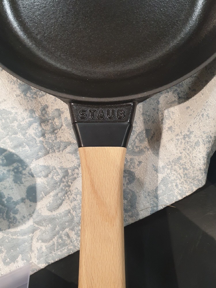 스타우브 후라이팬 프라이팬 우드핸들 무쇠 주물 20cm 24cm 28cm - 상세 이미지 4