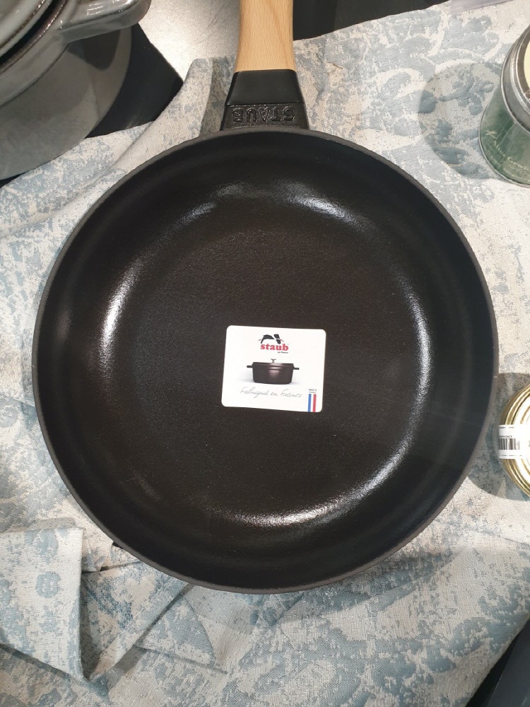 스타우브 후라이팬 프라이팬 우드핸들 무쇠 주물 20cm 24cm 28cm - 상세 이미지 2