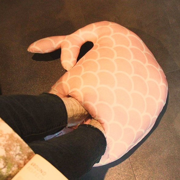 전기 발 보온기 사무실 발 난로 책상 밑 발 히터