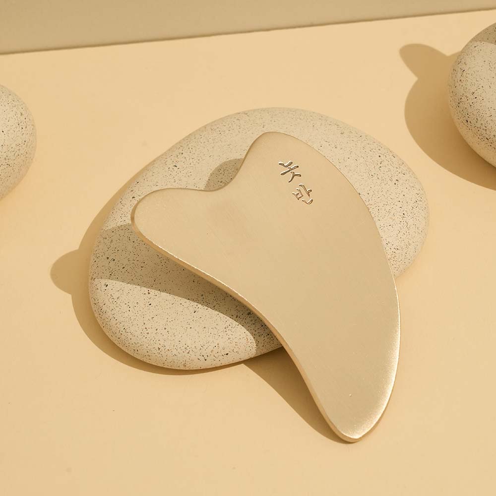 놋반 괄사 마사지기 얼굴 두피 하트 방짜유기 - 상품 이미지