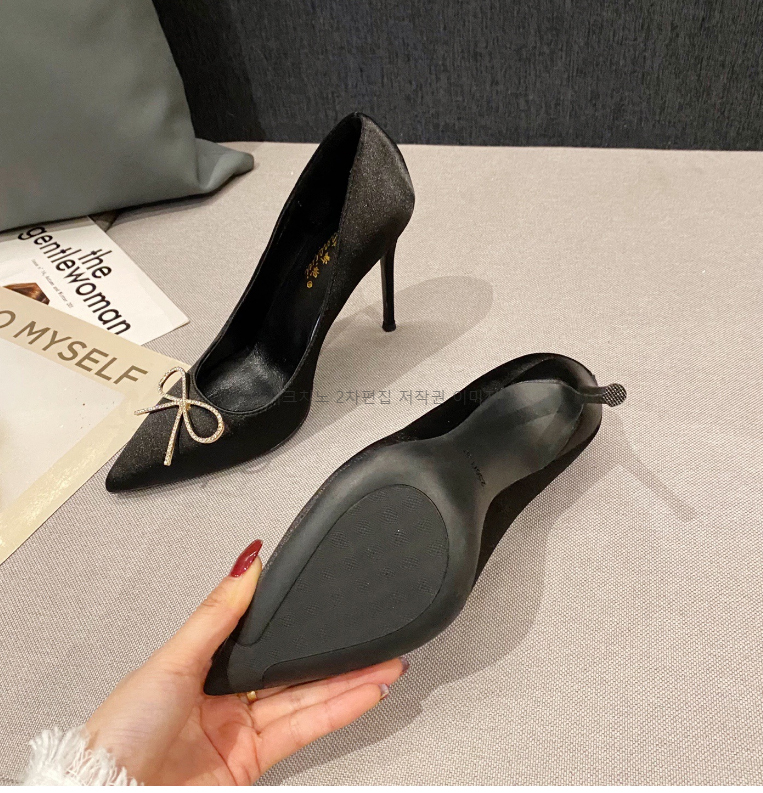 220-265 르에블 6,8,10cm 스틸레토 블랙 새틴 펌프스 하이힐 1color 상세 이미지 20