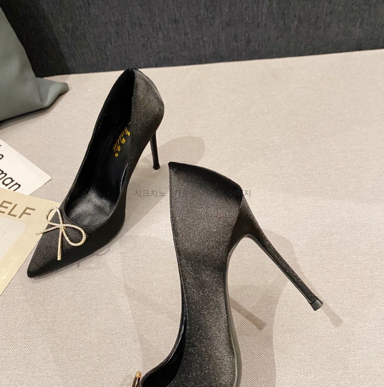 220-265 르에블 6,8,10cm 스틸레토 블랙 새틴 펌프스 하이힐 1color 상세 이미지 21