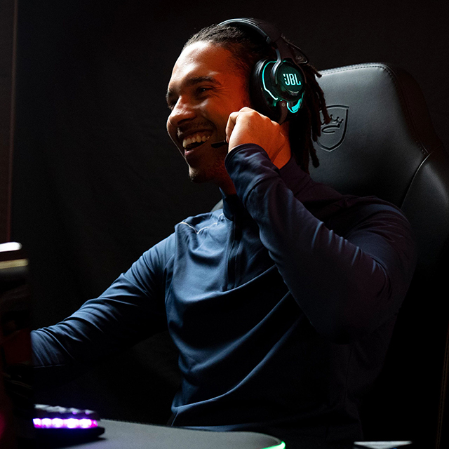 삼성공식파트너 JBL QUANTUM 910 퀀텀 무선 게이밍 헤드셋 블랙