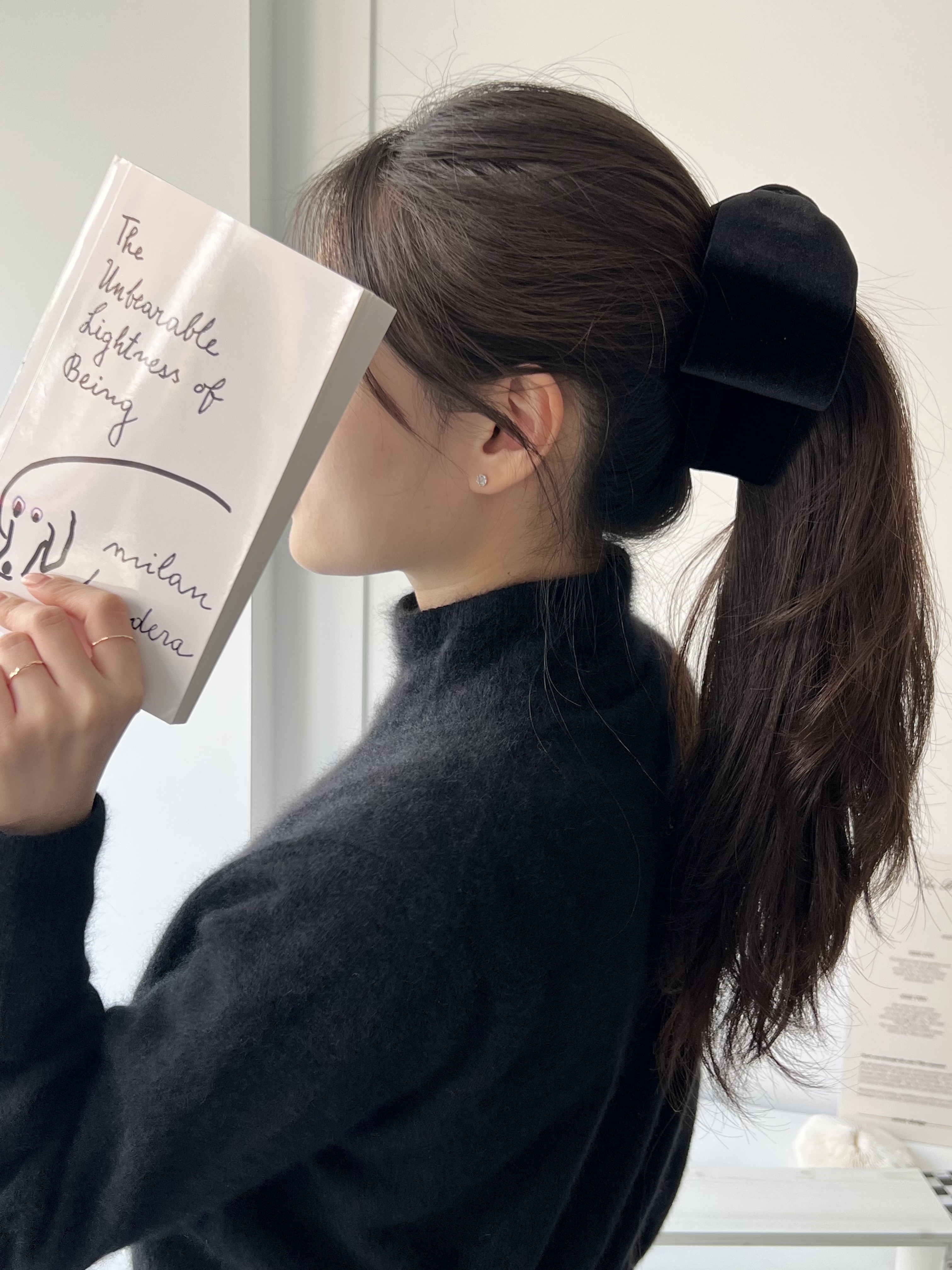 넓은 블랙 벨벳 빅 리본 바나나핀 이미지 6