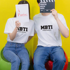MBTI 반팔 티셔츠 제작 소량 주문 단체티 반티 (흰색, 검정) 착용 후기 | 사이즈/핏 총정리 - 상품 이미지 3