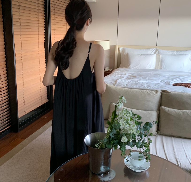 나트랑 홀터넥 플리츠 여름 바캉스룩 휴가룩 루즈핏 쉬폰 백리스 롱 맥시 롱 원피스 이미지 2