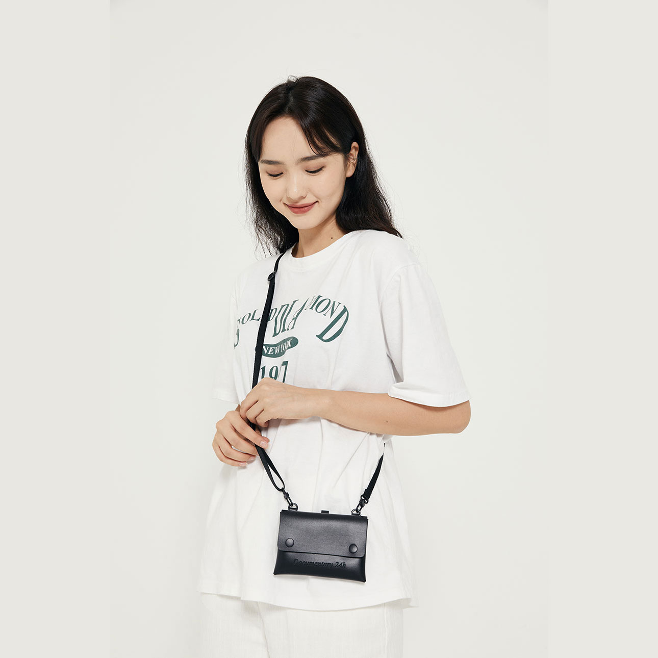 유럽여행가방 유럽여행크로스백 해외 일본 명품 천연 소가죽 초미니백 블랙 (로고 X)