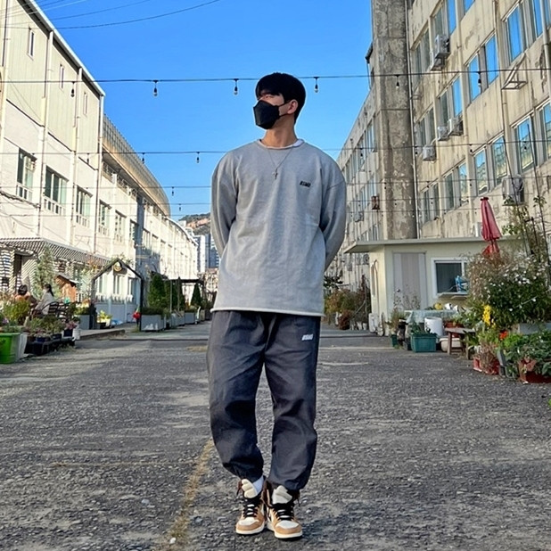 비스트모드 루즈핏 데끼 롱슬리브 오버핏 긴팔 맨투맨 짐웨어 BSMD