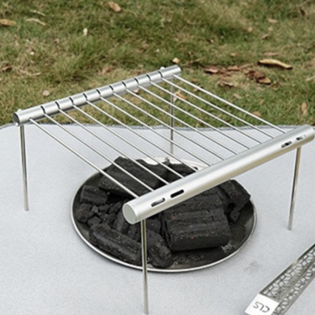 감성 캠핑용 워터저그 스탠드 캠핑 워터저그 받침대 장작 거치대