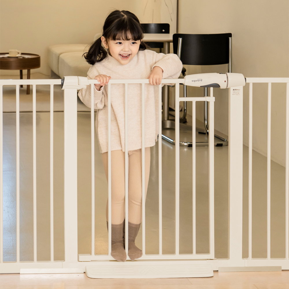 아가드 마그네토 유아 안전문 ver1 화이트 본품 76~83cm 1입 강아지 아기 울타리