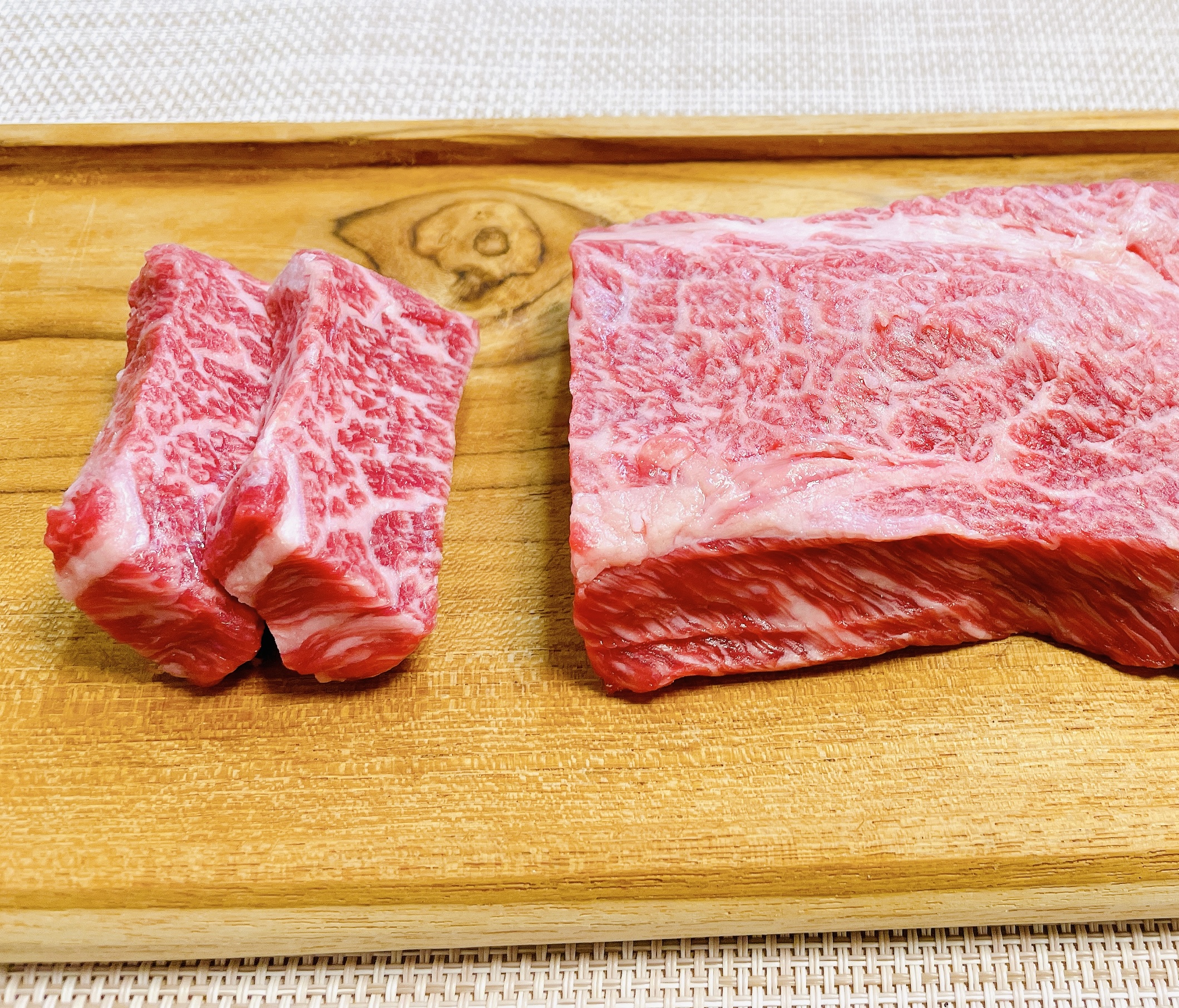 블랙앵거스 살치살 부채살 소갈비살 차돌박이 꽃갈비살 스테이크 미국산 소고기 프라임 300g