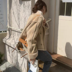 엘로 무스탕 스웨이드 양털 카라 자켓 2col 겨울 도톰 루즈핏 오버핏 ... 착용 후기 | 사이즈/핏 총정리 - 상품 이미지 2