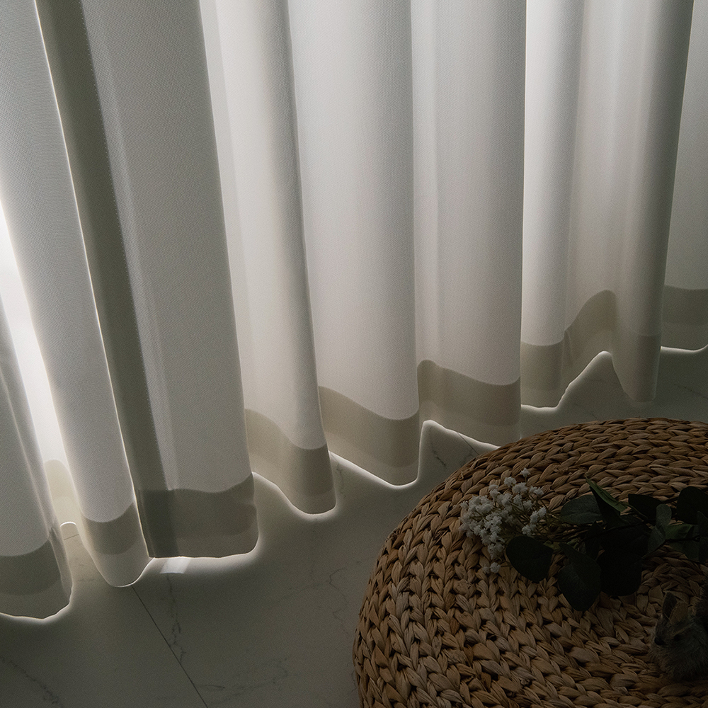 아라크네 화이트 암막커튼 나비주름 주름유지가공 75x100