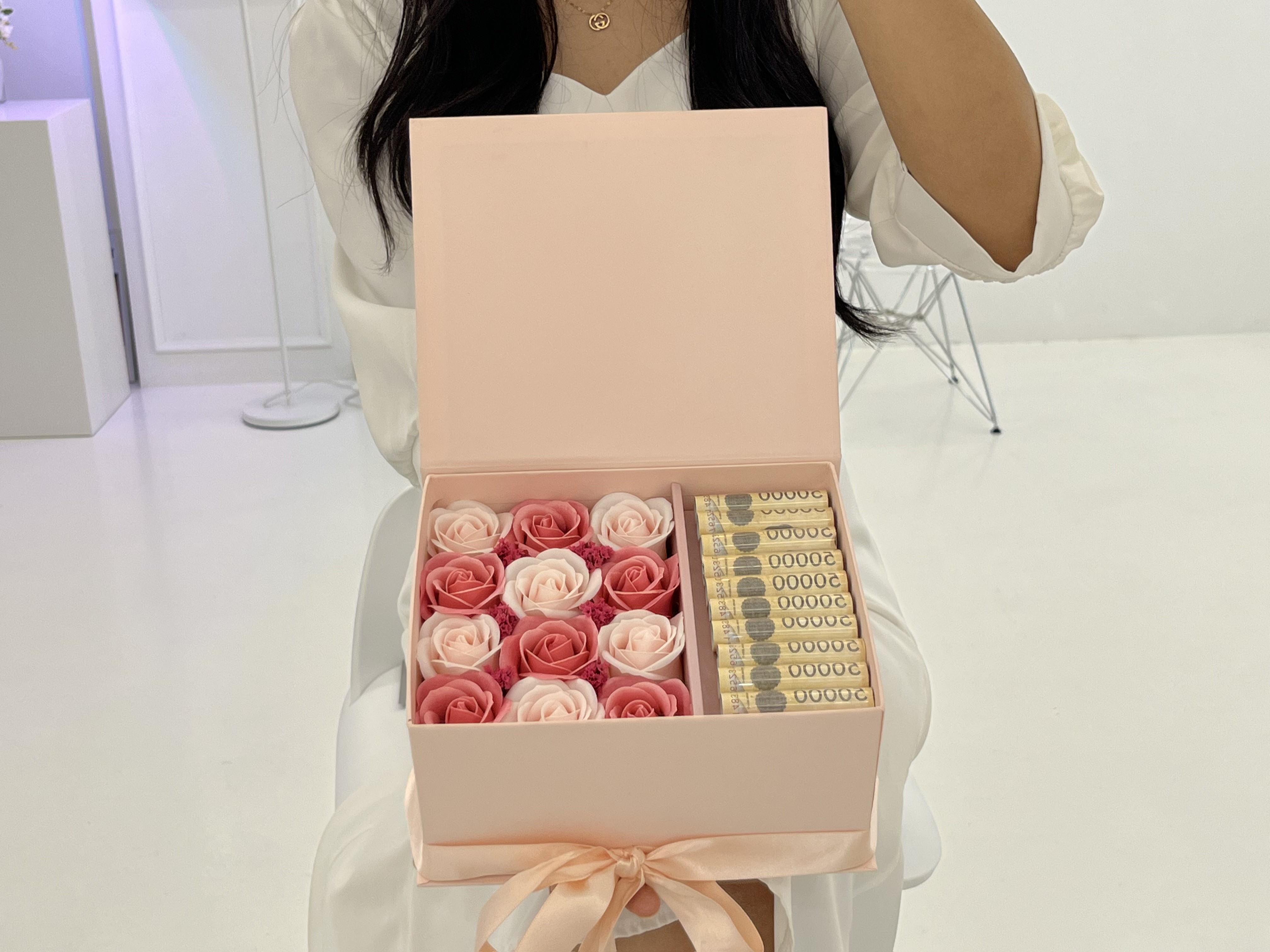 용돈박스 부모님엄마 아빠 환갑 생신 선물 아내와이프 남편생일 반전용돈이벤트 플라워박스핑크