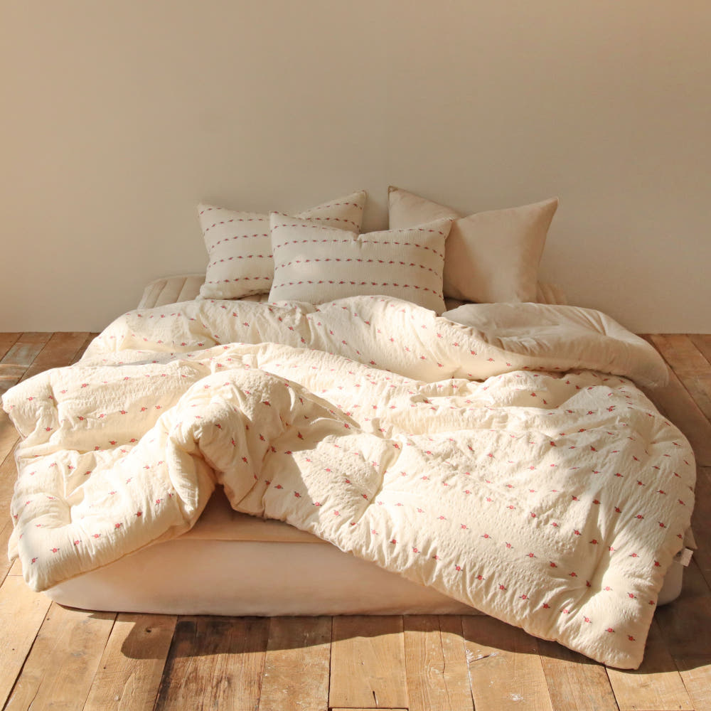 3. 까멜리아 도비코..