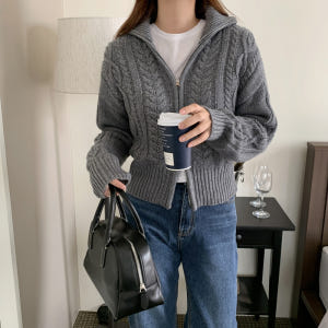 루즈핏 하이넥 케이블 울 니트 집업 가디건 겨울 여자 가디건 숏 크롭 꽈... 착용 후기 | 사이즈/핏 총정리 - 상품 이미지 1