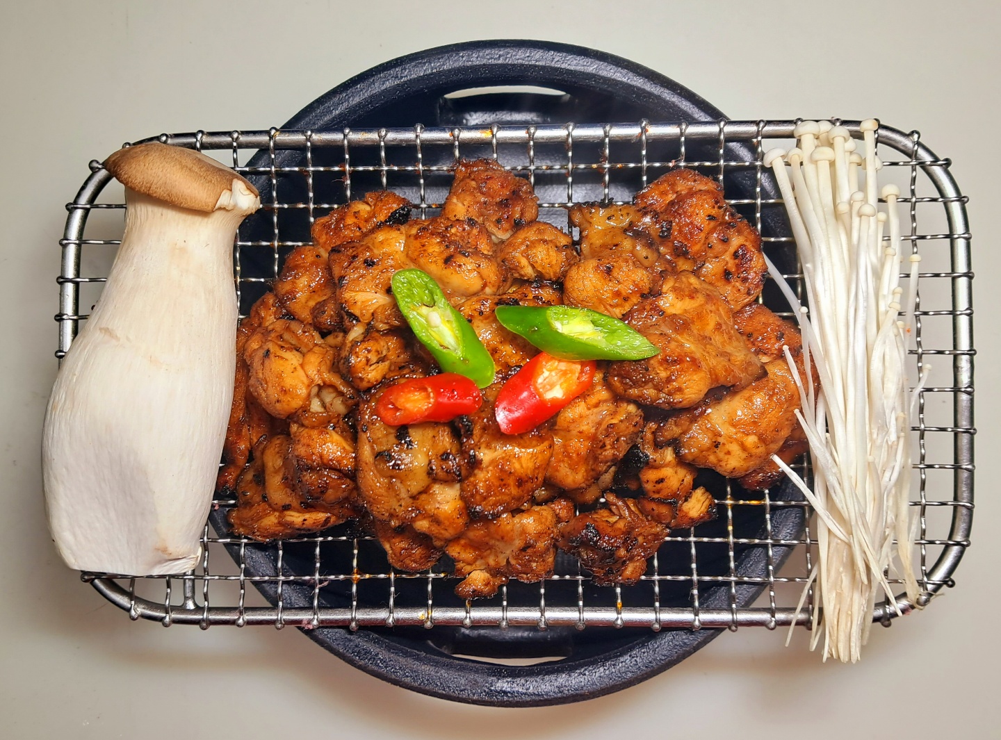 닭갈비살550g  닭 어깨살 목살 연골 구이 춘천 양념 닭갈비 특수부위 어린이반찬 간식  야식 안주 캠핑음식 - 상세 이미지 2