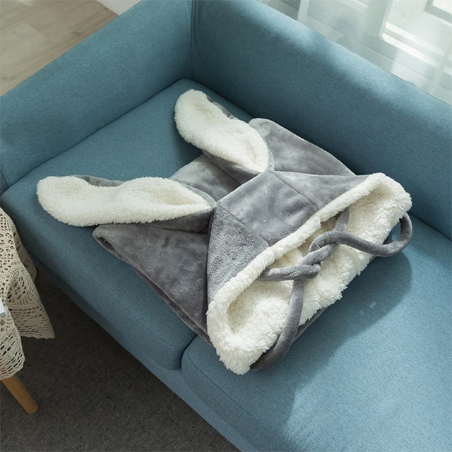 빼다 귀여운 토끼한마리 극세사 이불 집순이 입는 롱 후드 캠핑 전신 대형 담요