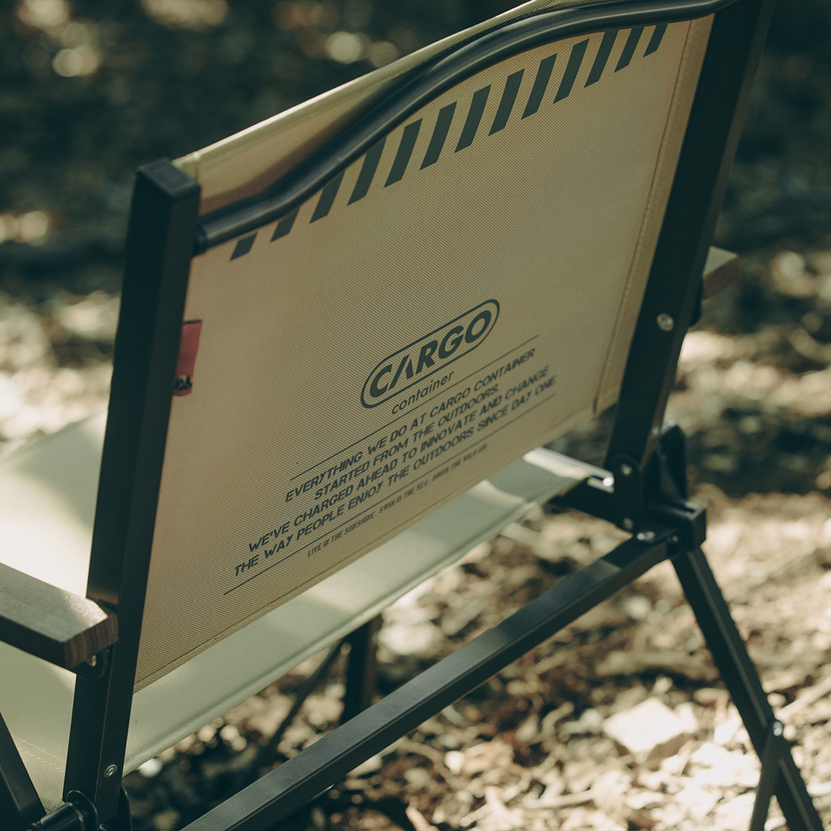 카고컨테이너 코지 체어 M 미디움 1+1 캠핑 의자 플랫 로우 폴딩 접이식