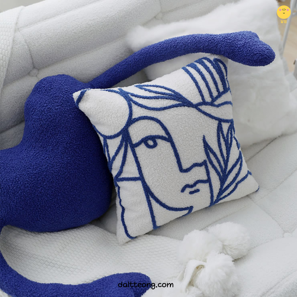 달떵 블루 하트 디자인A 쇼파 침대 쿠션 북유럽 인테리어 포인트 수입 고급 감성 패브릭