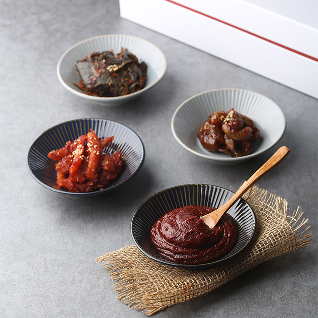 순창고추장+더덕+깻잎+모듬 장아찌 세트 해목전통식품 - 메인 이미지