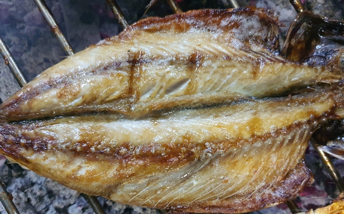 [섬마을어부] 노르웨이고등어 250g 고흥 숯불생선구이 반건조 참숯 구이 - 상세 이미지 2