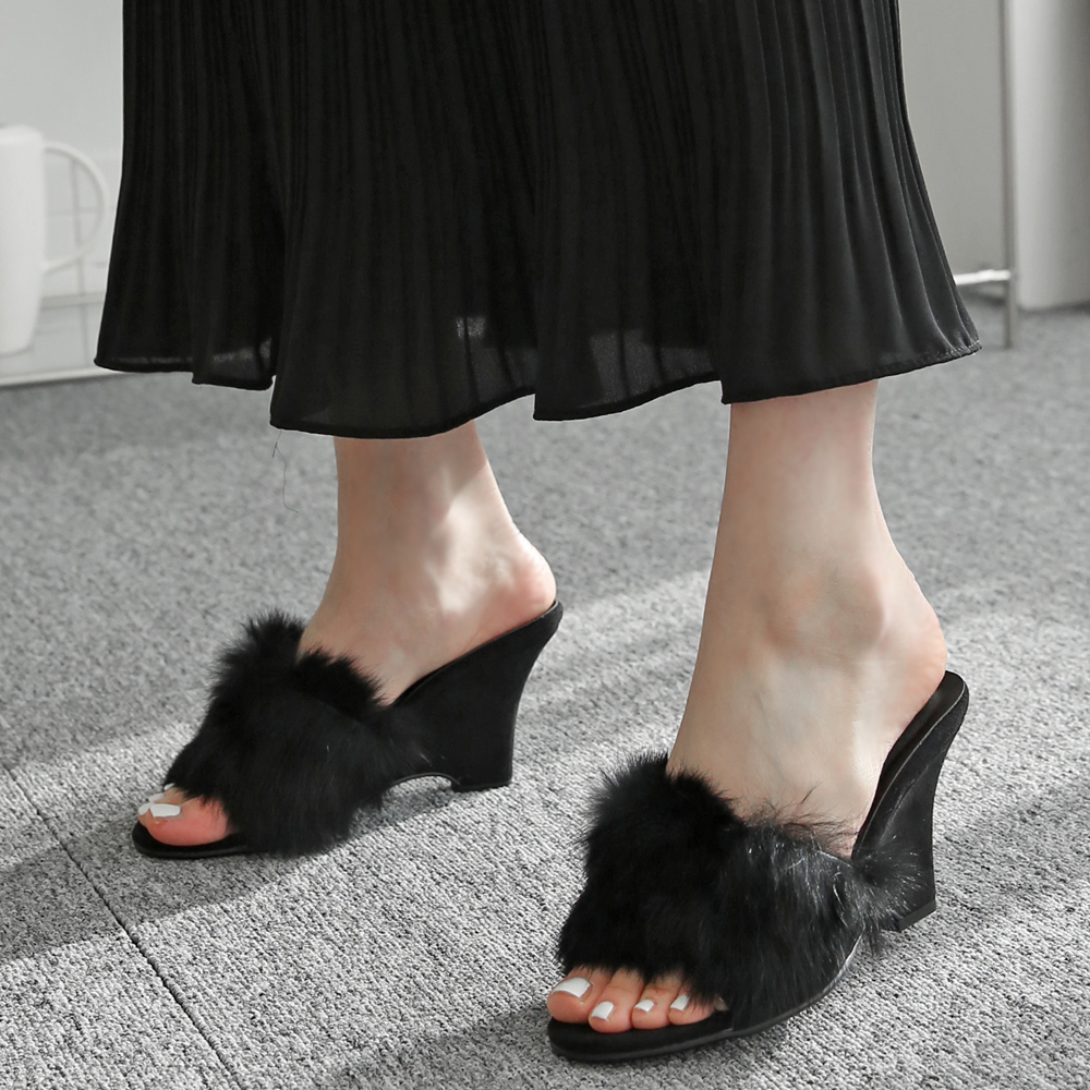 국내제작 토끼털 스웨이드 웨지통굽 퍼 슬리퍼 8cm