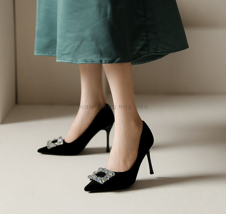 메리네 5,7,9cm 스틸레토 큐빅 스웨이드 펌프스 힐 1color 상세 이미지 8