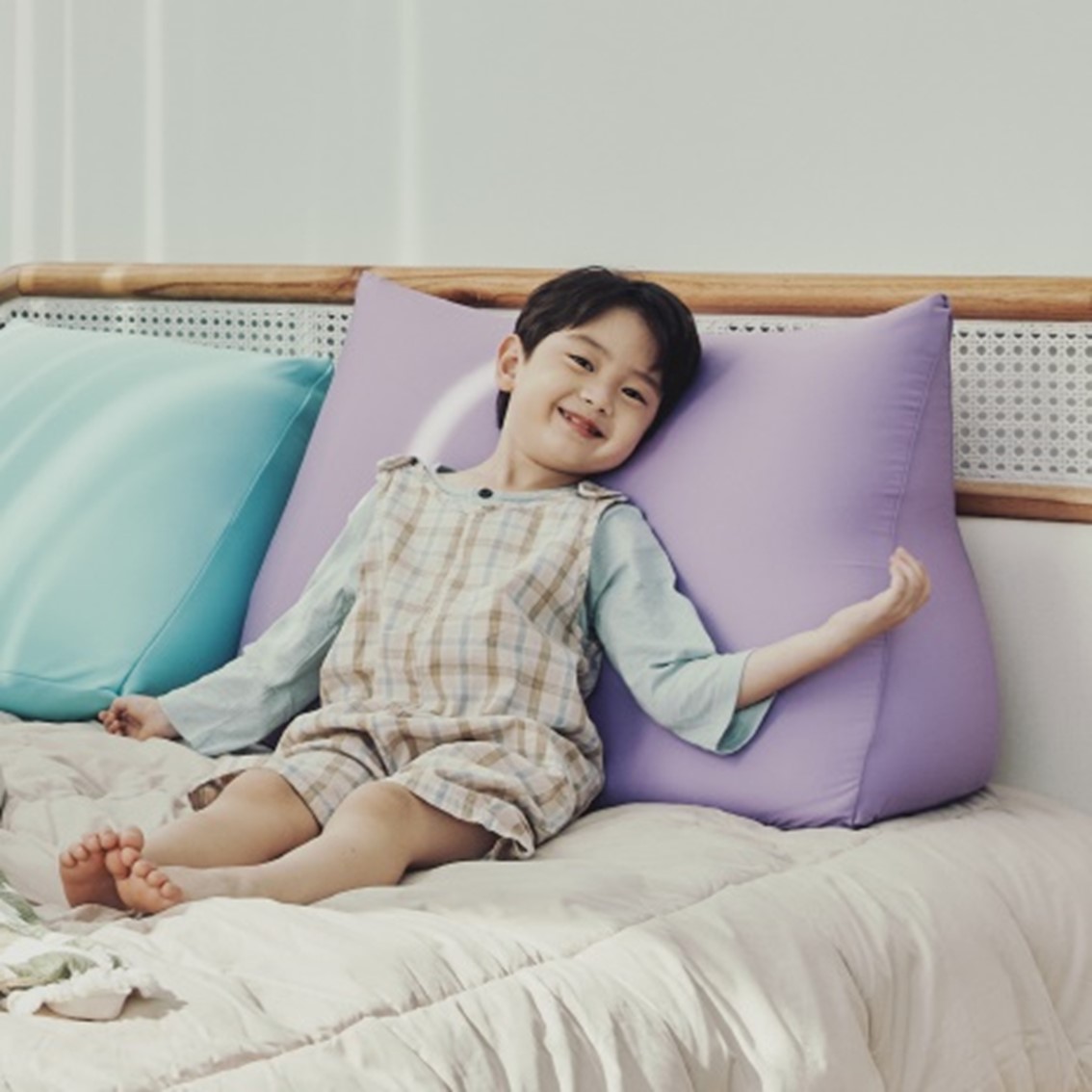 생활특권 소형 어린이 삼각 등받이 쿠션 침대 허리 쿠션 - 상세 이미지 5