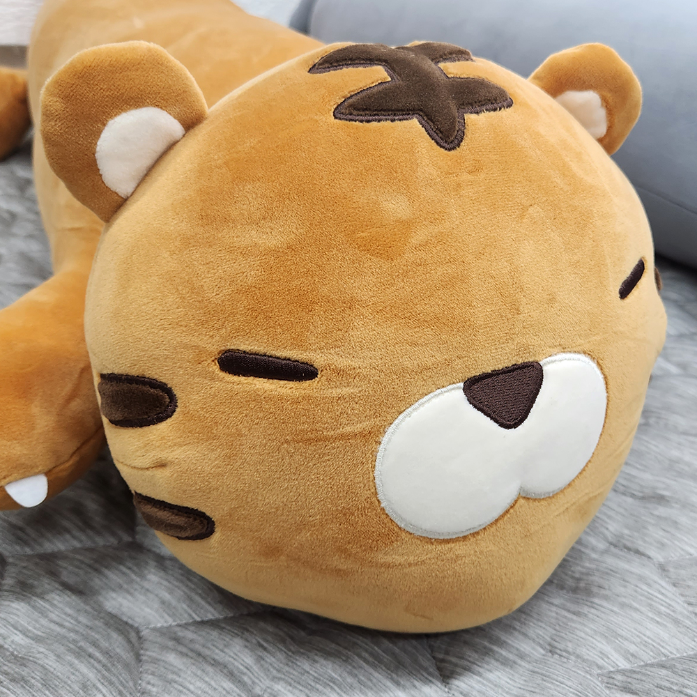 더베딩샵 호랑이 인형 극세사 베개 바디필로우 쿠션 선물 - 상세 이미지 3